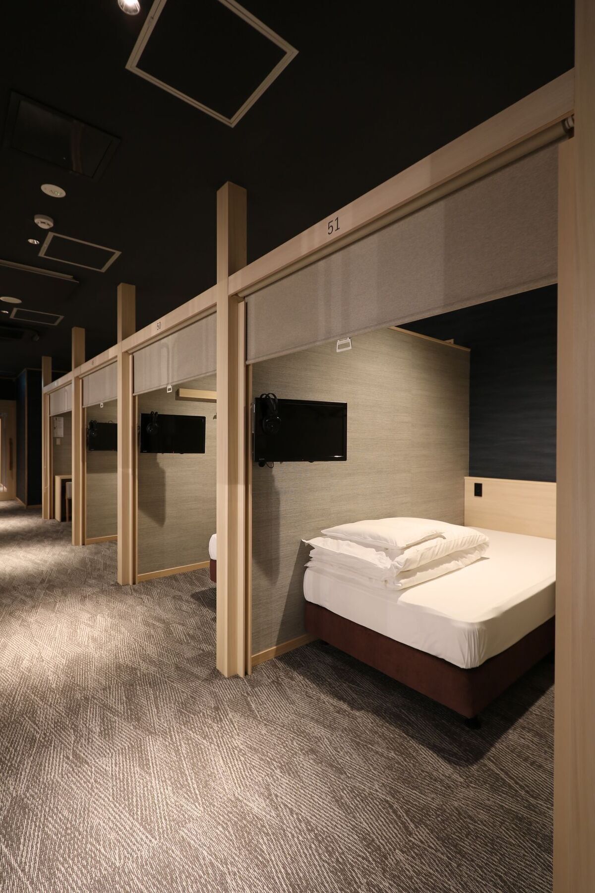 Hôtel capsule & Capsule J-ship Namba Ōsaka