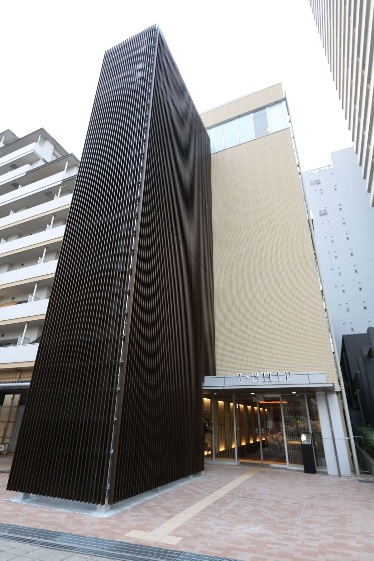 & Capsule J-ship Namba Hôtel capsule 3*