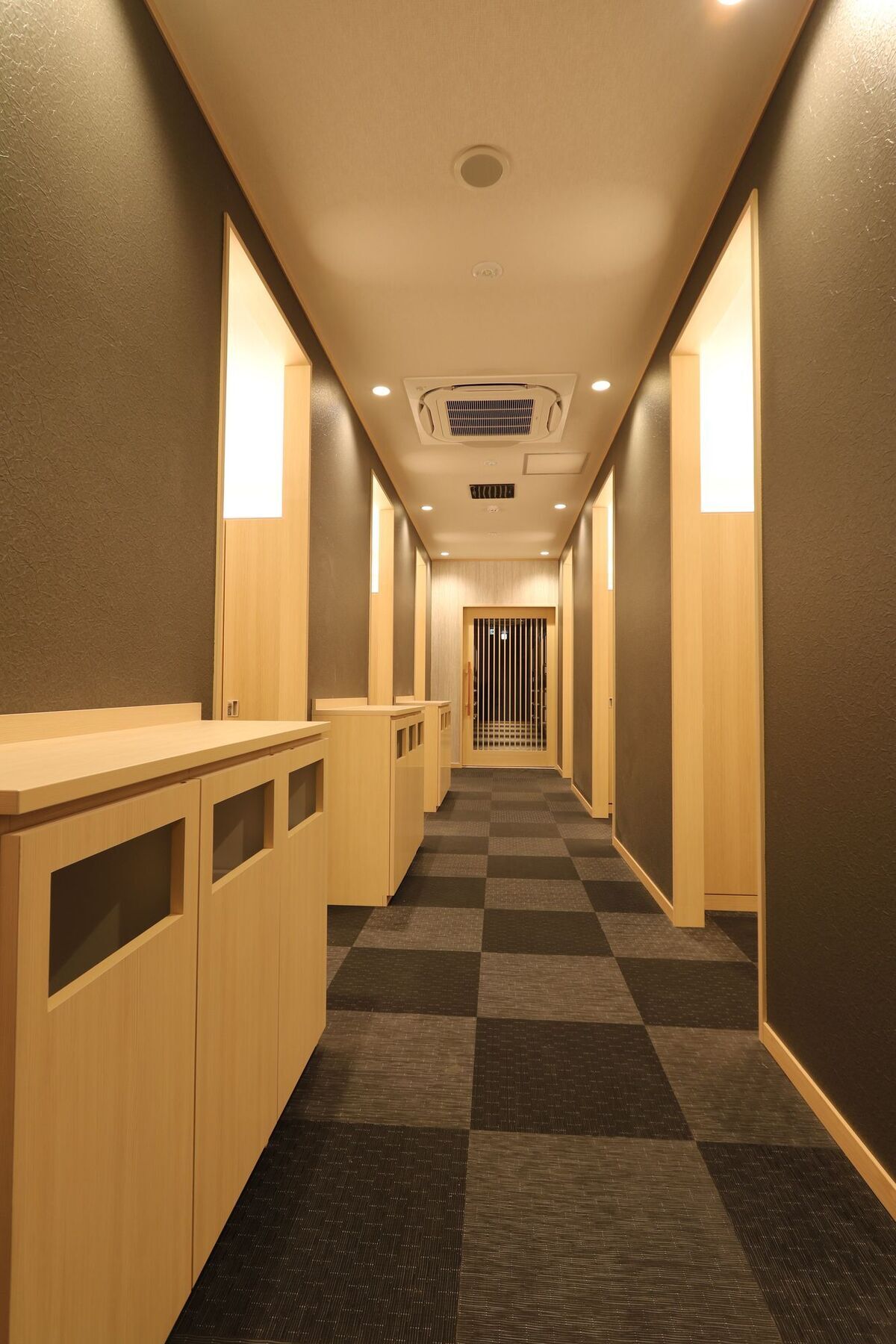 & Capsule J-ship Namba Hôtel capsule Ōsaka