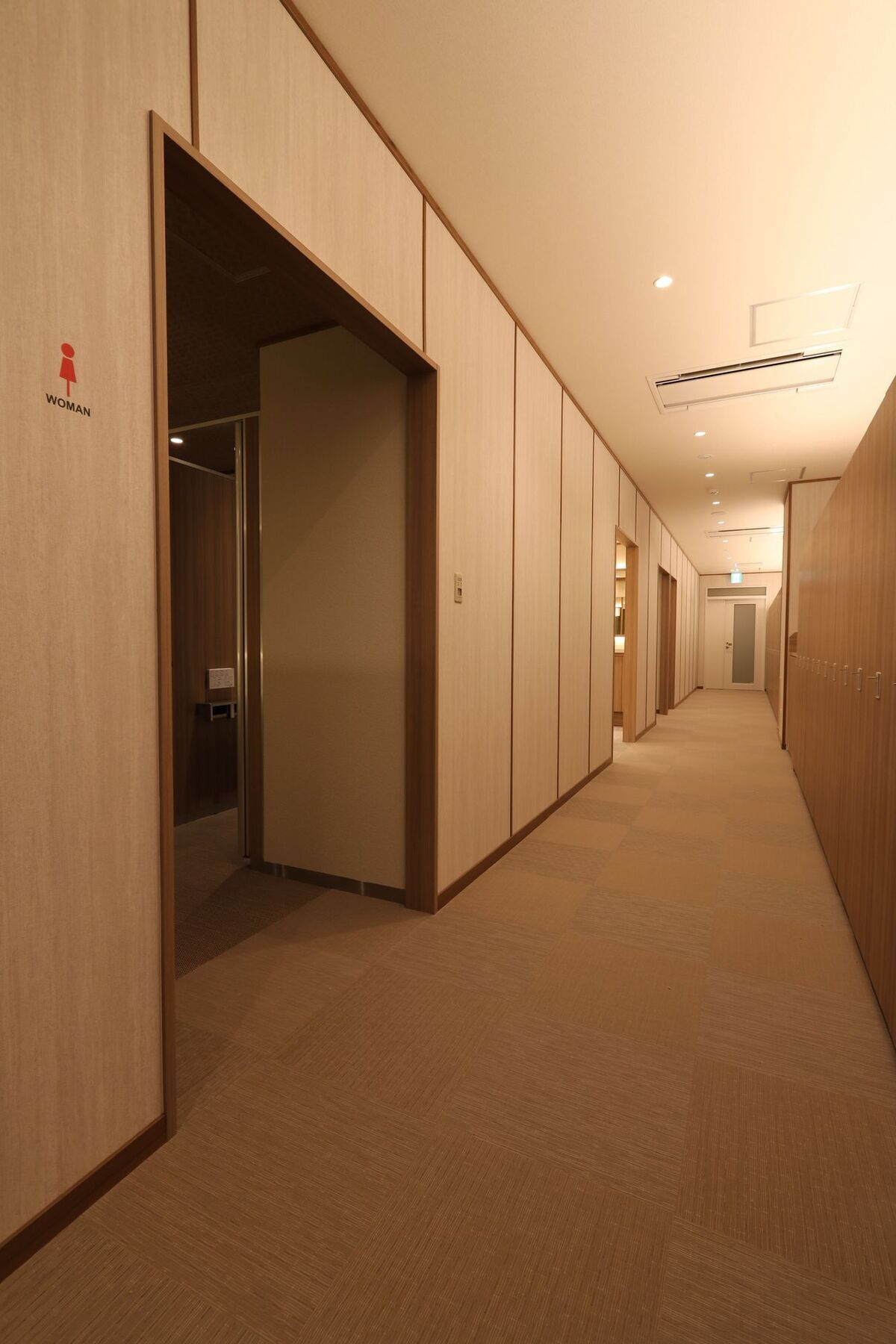 & Capsule J-ship Namba Hôtel capsule