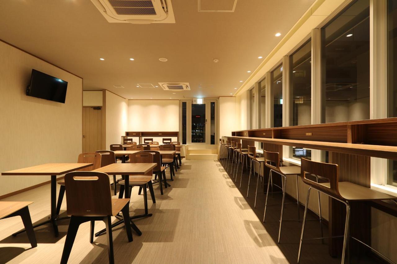 & Capsule J-ship Namba Hôtel capsule 3*